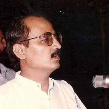 Afaqi312486's tweet photo. شہید چیئرمین عظیم احمد طارق بھائی کے لئے دعا مغفرت کی درخواست ... https://t.co/0rdz320gX2