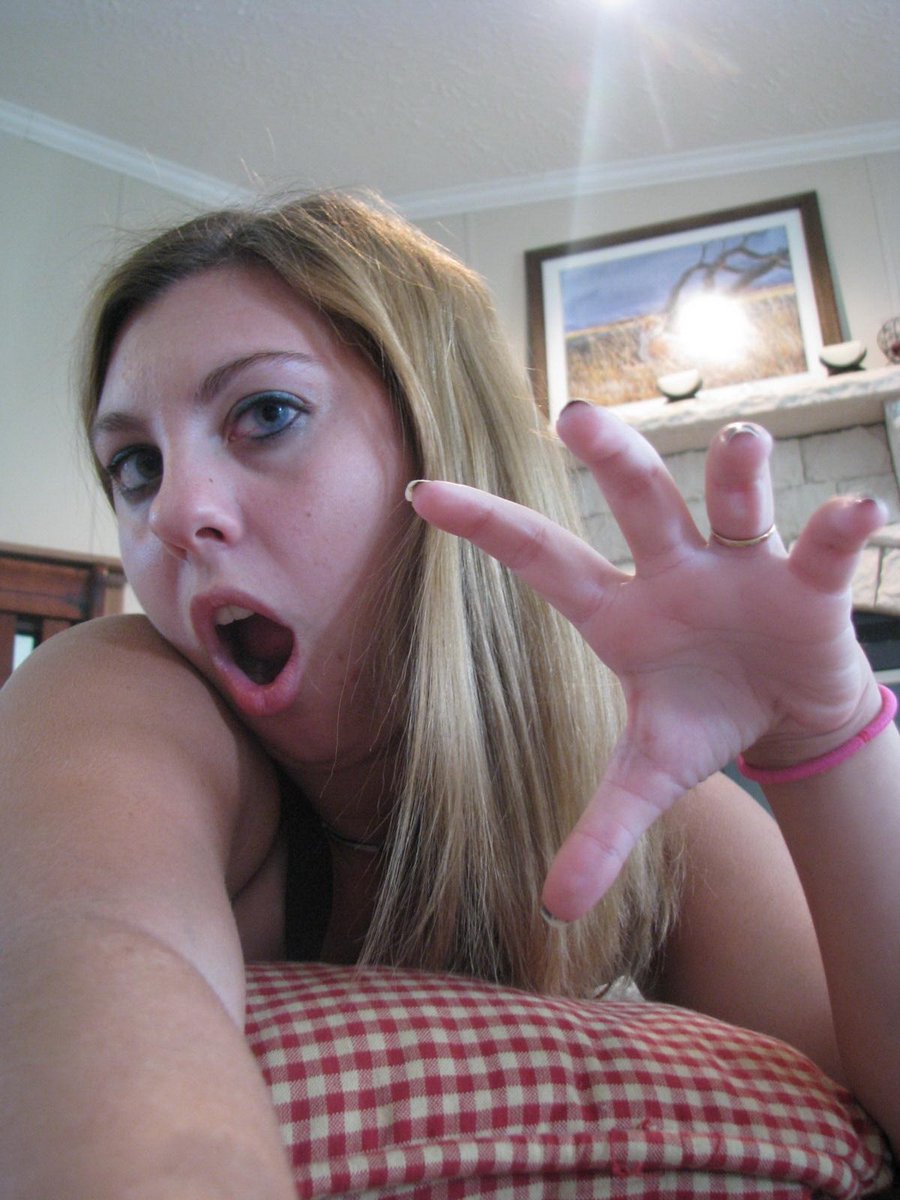 KateMiller44594's tweet photo. Follow me to see me nude😊 😼 #rape https://t.co/oMcY5gGJIF