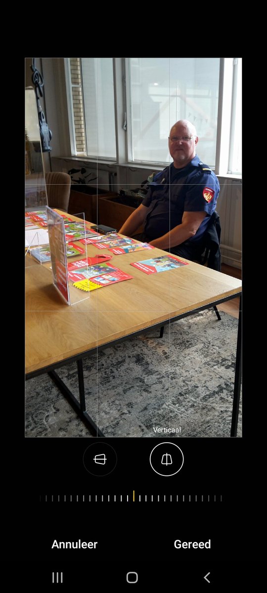 Morgen is er weer spreekuur in de bibliotheek  in Capelle ad IJssel, van 13.00 tot 14.30 uur.
Voor mij de laatste keer maar mijn opvolger zal er ook zijn.