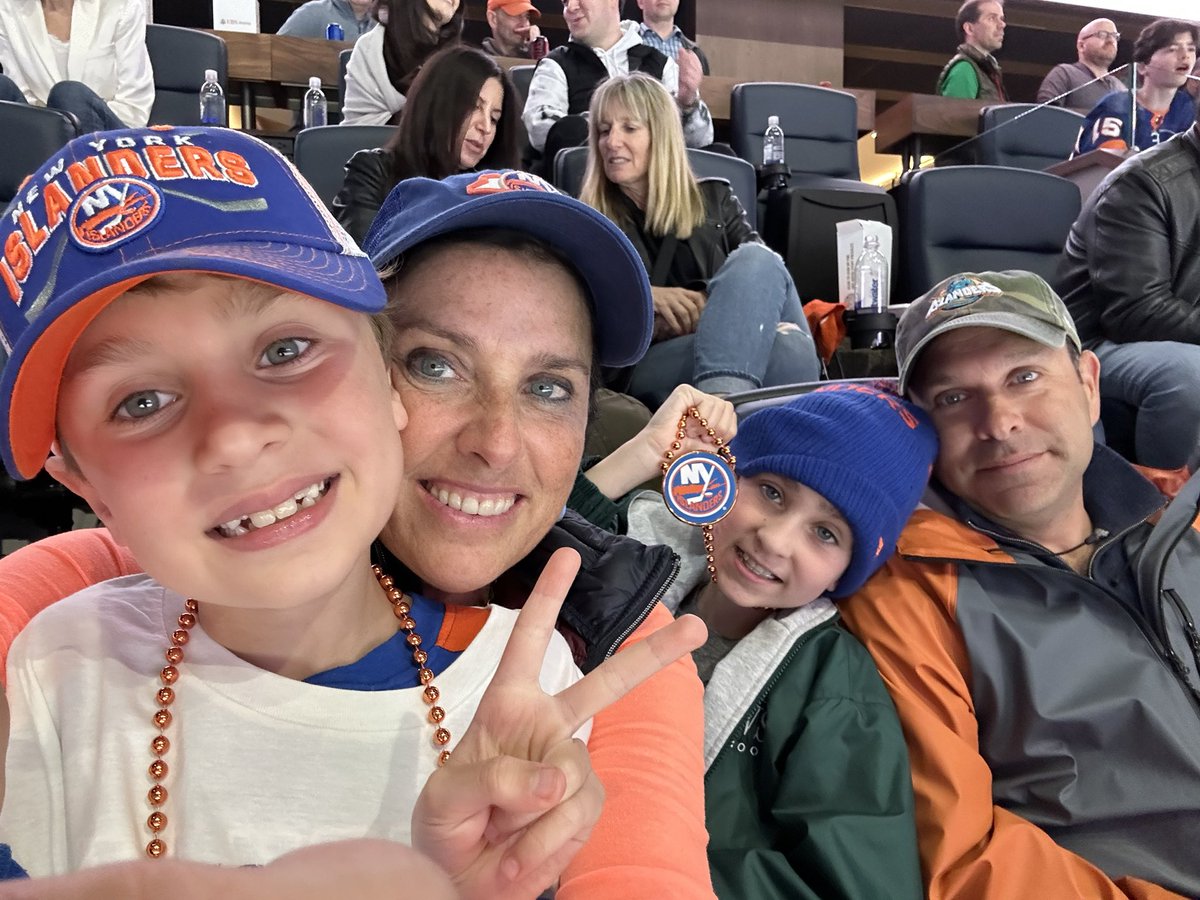 leibella's tweet image. Go #isles #nyisles