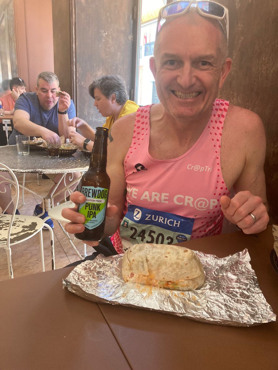 If you’re all wondering why we had that “emergency alarm” earlier… it’s because of this photo… very pale Cr@pTri athlete wearing a vest in Madrid. <a href="/kennyb0y/">Richard Harris</a>