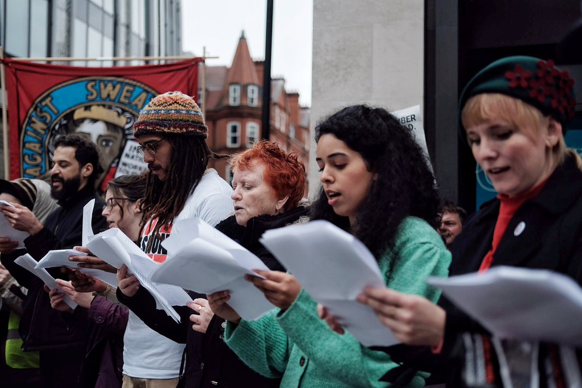 Finally, we brought the memory of the 1138 people killed at #RanaPlaza to @Primark's doorstep. In grief and rage we read the names of every worker whose life was stolen. In their memory, we continue to fight for #JusticeForGarmentWorkers around the world. #RanaPlazaNeverAgain