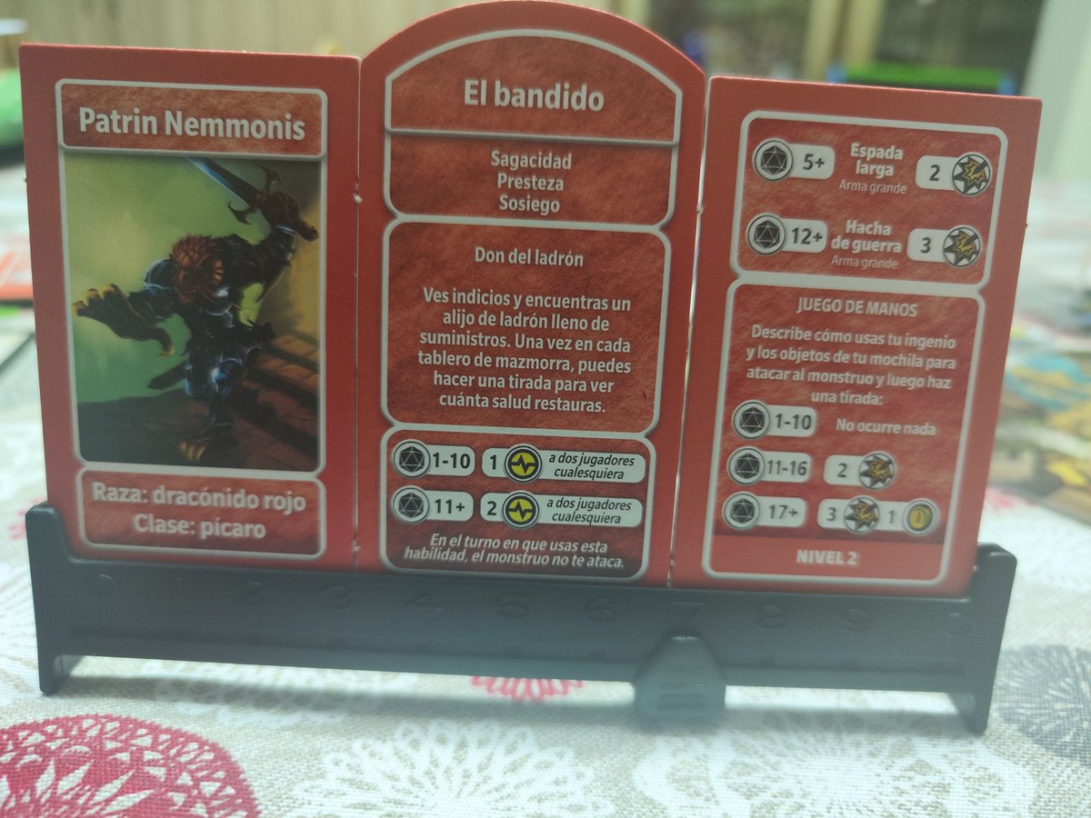D&amp;D COMIENZA LA AVENTURA
Una elfa y un hombre lagarto se enfrentan a un Contemplador para liberar a un asentamiento enano.
Sencillo y simple con momentos cómicos, ideal para iniciar al rol y al mazmorreo.
#Rol #DyD #JuegoDeMesa #Boardgame #iniciacion #YoSiJuego