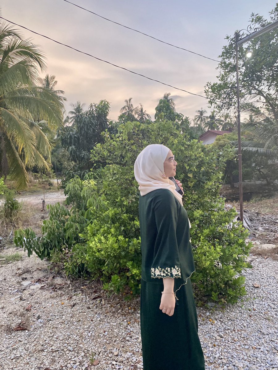 naaaadhh's tweet photo. photo eid <3 🌙 https://t.co/Hjxtn4UI6L