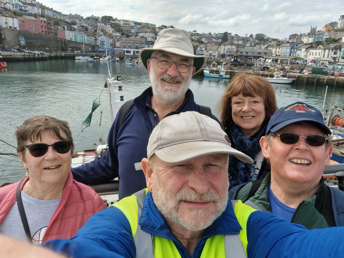 Thanks to everyone who participated in the guided walk today around Brixham, part of the  walking festival, which is on all week across the English Riviera. Some walks still have availability.
#englishrivierawalkingfestival #englishriviera #Brixham #visitbrixham #lovebrixham