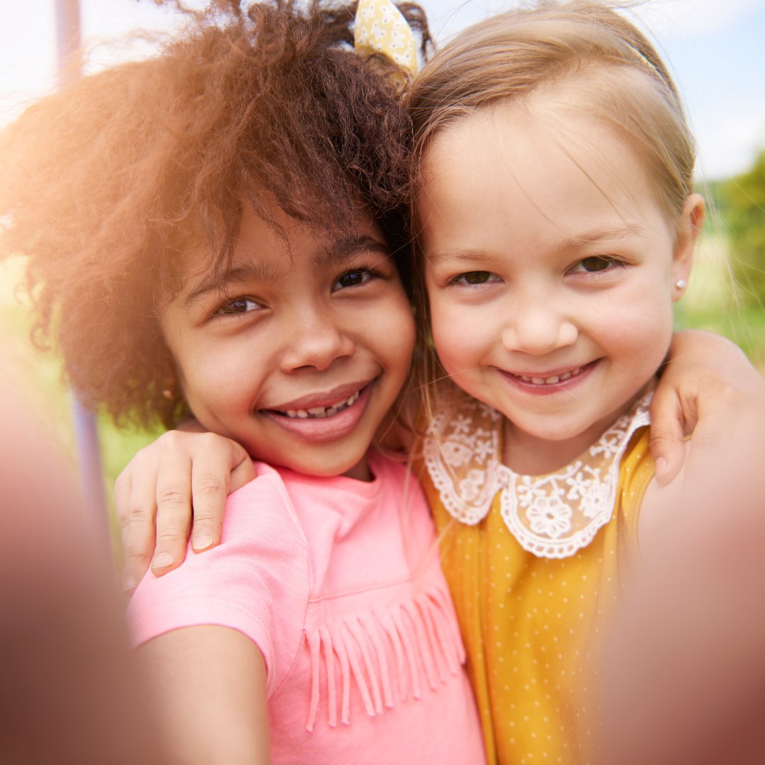 First5Sac's tweet photo. #DYK that you can make a difference in a kid's life by supporting them, showing you care & creating an environment that creates positive, nurturing experiences? Learn more at https://t.co/ICmzNzRiqd. #HelpMeGrowSac #ACES #acesaware https://t.co/sW6RbhDTEX