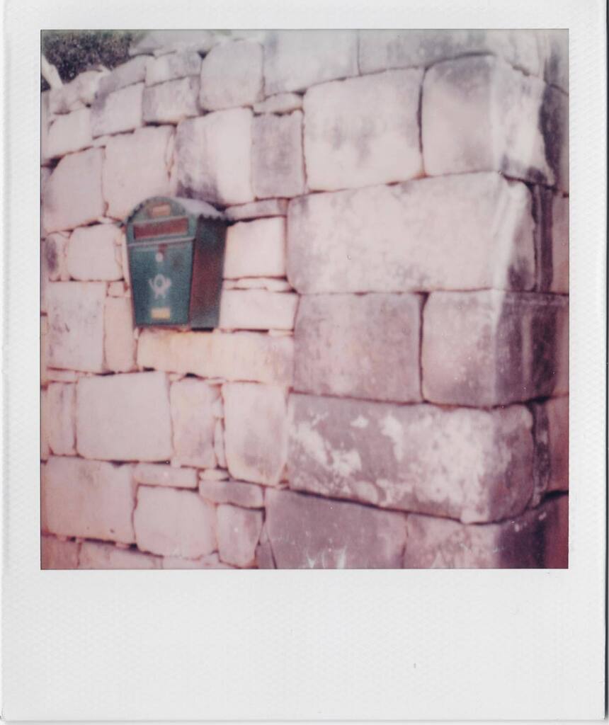 sailorblur's tweet photo. #postbox #marsaxlokk #malta #latergram #polaroid #polaroidpicture #polaroidsx70 #sx70 #sx70film #mypolaroidnow #mypolaroidperspective #polaroiders #instantfilm #instantphotography #filmforever #useinstantfilm #ishootfilm #sheshootsfilm #polaroidweek
#roi… https://t.co/I84nqR2DE6 https://t.co/kgCBBasgVs