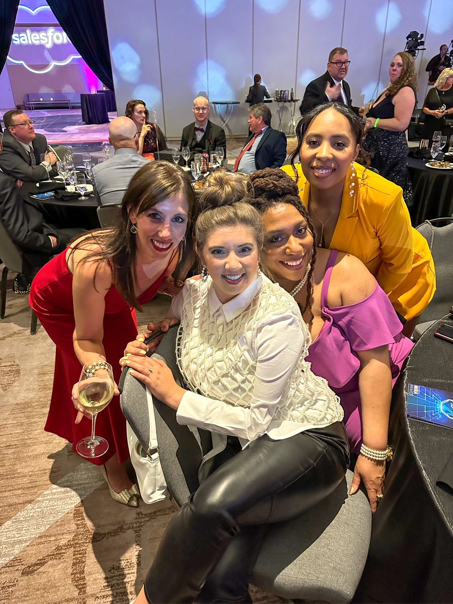 CaseyNCawthon's tweet photo. Just so immensely grateful to lead the nomination process to celebrate my team’s work on @BizEquityIndy. Congratulations to all of the 2023 @TechPointInd #MiraAward nominees—the recognition truly is the win. ✨ #BestInTech https://t.co/akI4gEPzmL