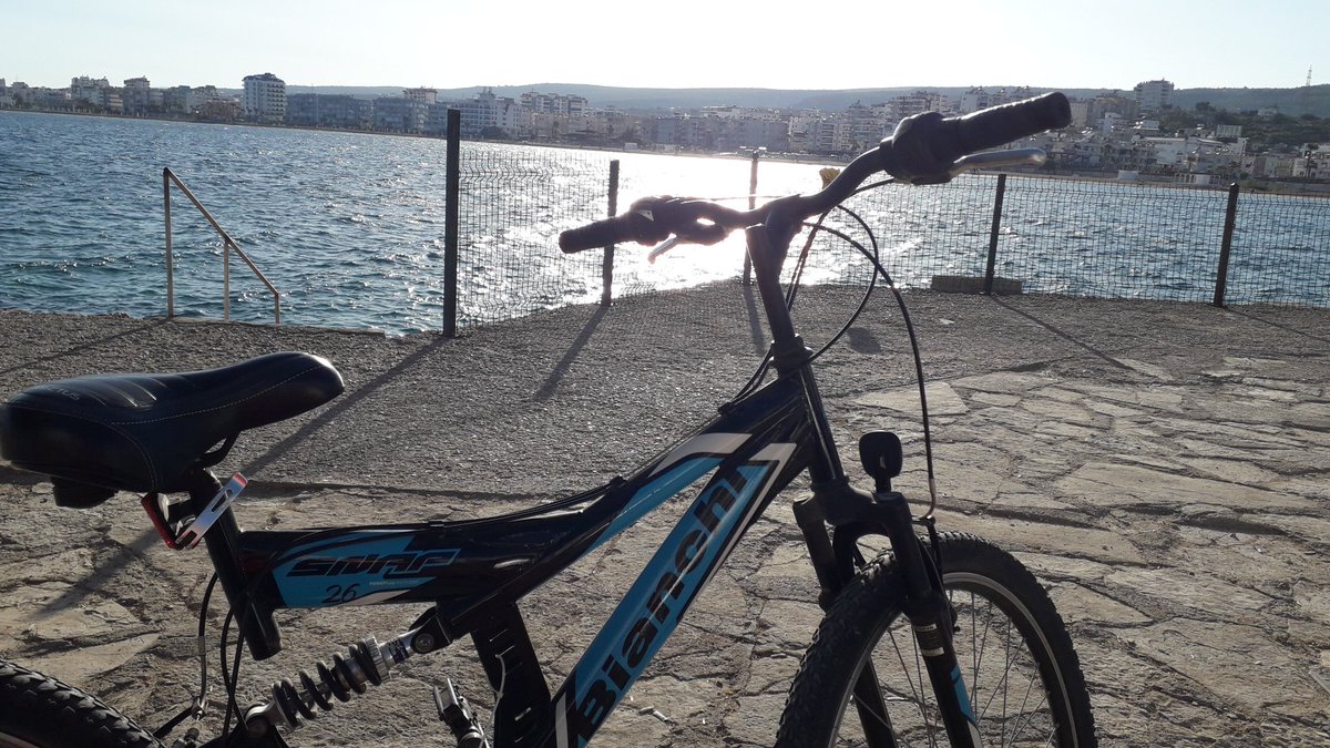 Bisikletim biraz deniz havasi alsin🚴‍♀️💙