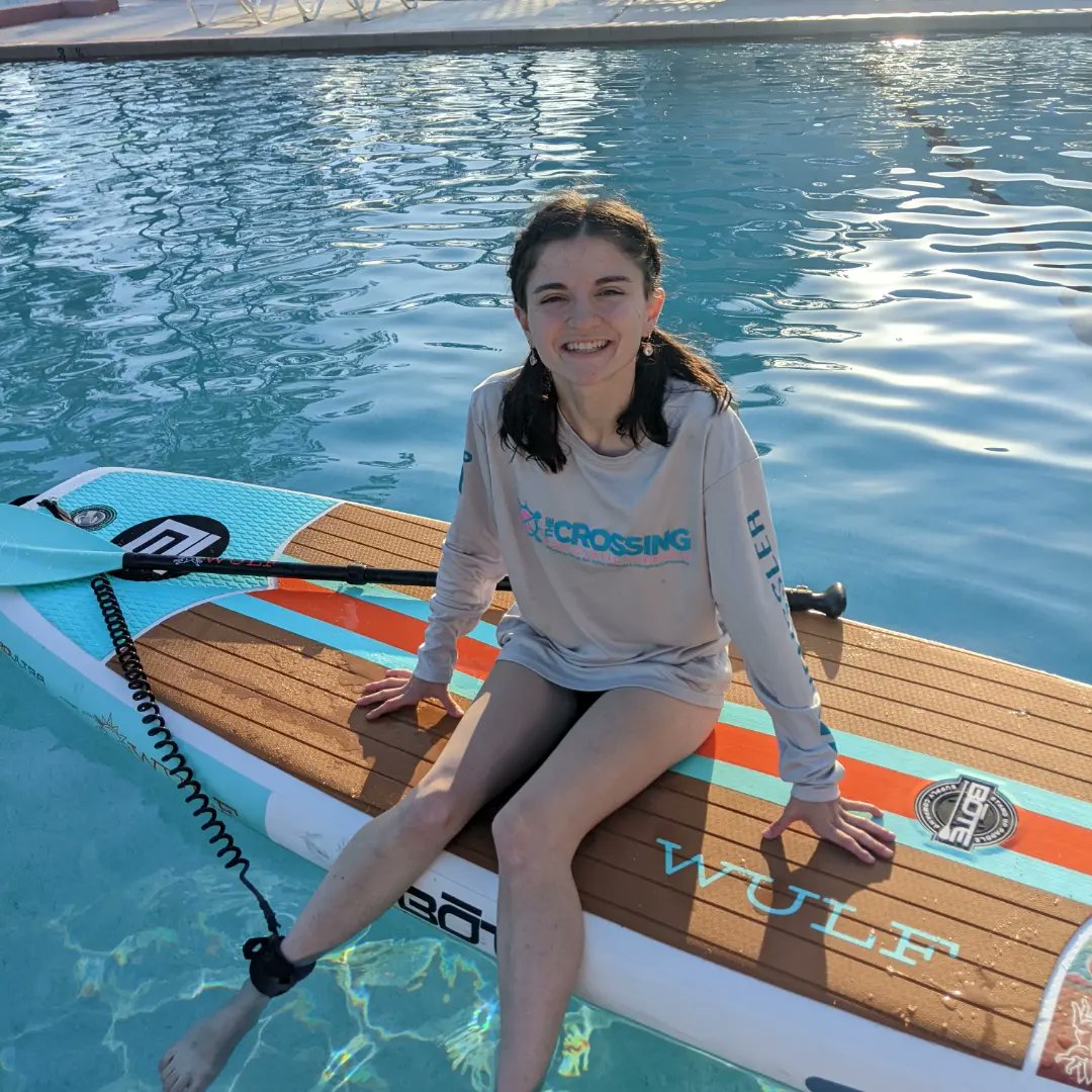 TheKiraTaylor's tweet photo. Happy belated #earthday 💕🌍... Had such a blast using my @BOTEboards paddleboard that #pipersangelsfoundation blessed me with in our community pool 🤙!!! 

#boteboards #paddleboardingislife #foreverstokescholarship #cfirl #SUP https://t.co/pFsoX6Omjg