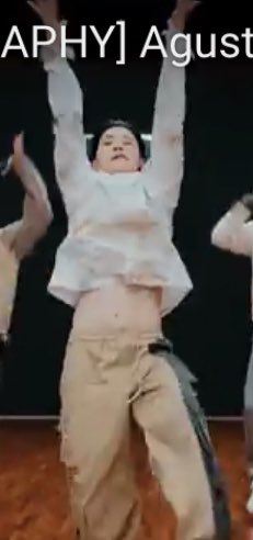 min_paolla's tweet photo. Gente eu não to nada bem com esse dance practice de haegeum. Yoongi ta perfeito https://t.co/GXesBCN67j