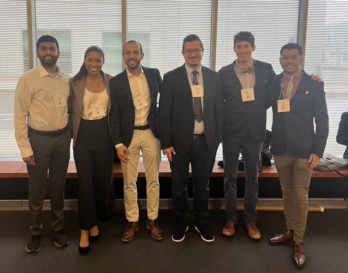 Lovely to connect with some @UConnNeurology residents at the AAN meeting in Boston! #AANAM @AANmember @mashad_ahmad @jasminwilliams_