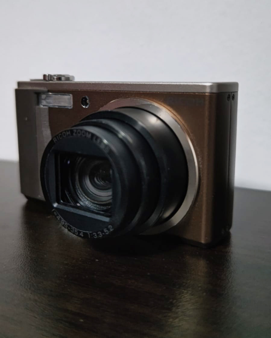 Goodchoi_SGP's tweet photo. アイテム名：【RICOH】R10　コンデジ　カメラ　動作確認実施
売却希望価格：50.00SGD

https://t.co/Ce7i9nLZRi

※売り切れの場合は、リンク先に表示されません。

さぁ皆さんも、どんどん売って、どんどん買おう！
グットチョイス、グッチョイ！で。 https://t.co/fOoJEKcMXC