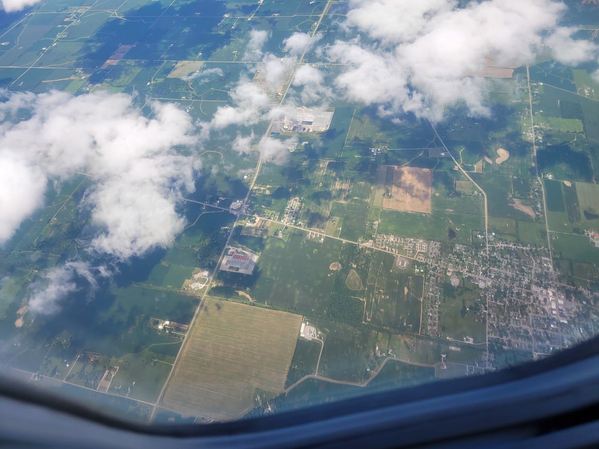 New town every hour on Twitter "St. Paris, Ohio Population 2,010