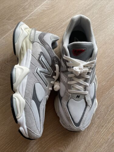 sneakerhuddle's tweet photo. Ad: New Balance 9060 'Rain Cloud/Castlerock'     

New Balance  
https://t.co/YsrIOht0HW 

Finish Line 
https://t.co/QxiVchcUjm 

JD Sports 
https://t.co/4JbhOa7VfH https://t.co/BSzJl5kEOk