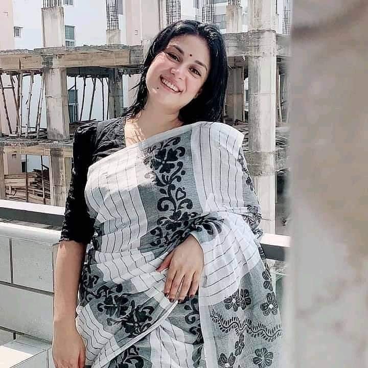 বুকের মাঝে গোল গোল ও দুটোকে কি বলে ? ❤️