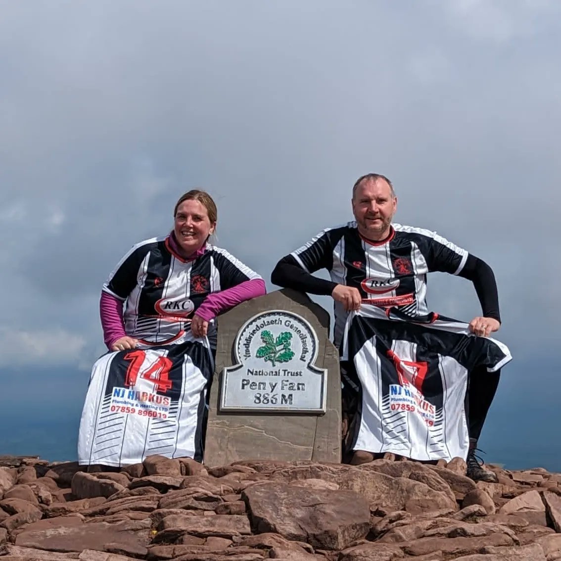 MattSmale07's tweet photo. We did it 🙌🏼  Pen-y-Fan 💥💪🏼
14,540 steps, 886 meters and 3 hours. @grangealbion https://t.co/HeQHXByISO