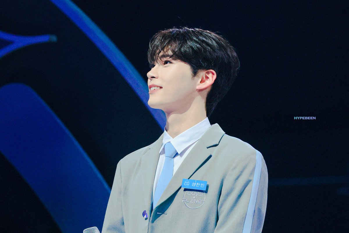 230420
👣발걸음 맞춰 나아가자👣

#성한빈 #SUNGHANBIN
#보이즈플래닛 #BOYSPLANET
#ZEROBASEONE #제로베이스원 #ZB1