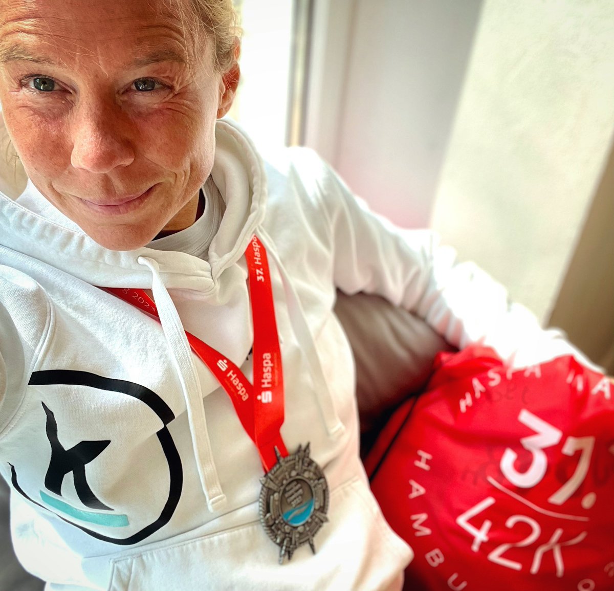 That went smoothly …expected little, had a great fun #run in the party zone 😁 Loved #marathon number ?? (stopped counting), dedicate it to some very special people. I am grateful to my body that it recovered so well and so quickly after having surgery 3 months ago.