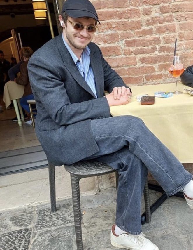 jaz met joe 🤎 JUNE DAY 🎉🎈 on Twitter "the cap, the jeans, the shoes