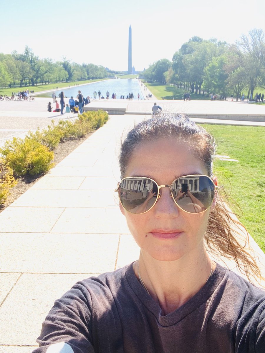 I highly recommend running/walking around the #LincolnMemorial while listening to #MLK ‘s speech here from 1963…Every. Single. Word. #MartinLutherKing ⁦@BerniceKing⁩ ❤️🙏🏽