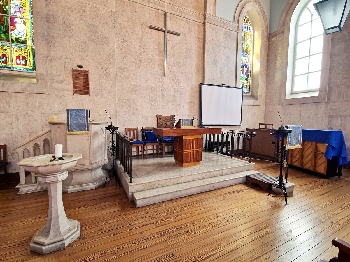CalumGubby's tweet photo. 'Seek, and ye shall find.' - a warm welcome to St. Andrew's Church of Scotland, Lisbon @churchscotland https://t.co/9YuTzjYIo6