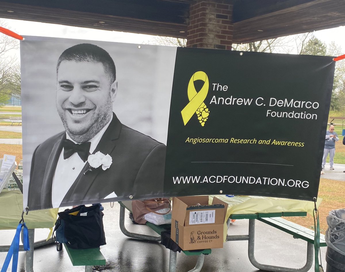 The rain couldn’t stop us from supporting @MrsContrerasENL and a great cause!