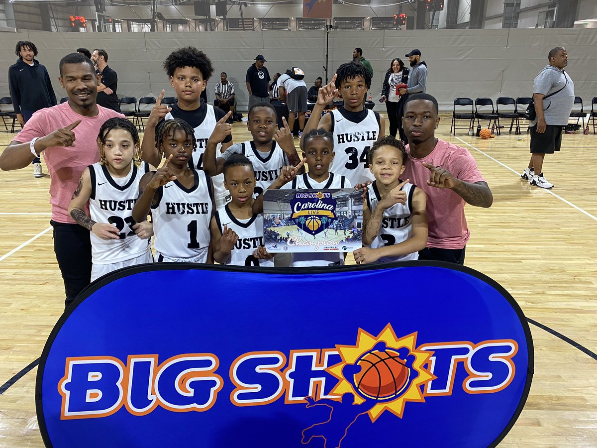 BigShotsGlobal's tweet photo. #BIGSHOTS #CarolinaLive

🏆 10U Gold CHAMPS 🏆

Hustle 41
23 Isiah Ogirri 8

Family Select 8 https://t.co/4KrzE1b1Hs
