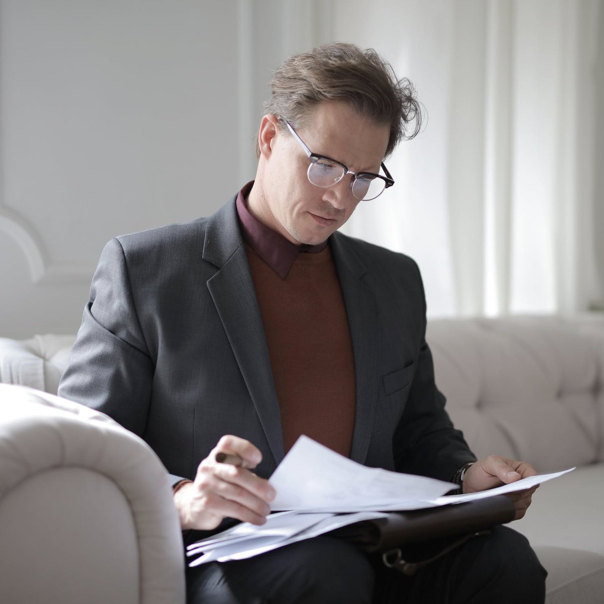 Elevate your communication skills with Lori Howard Coaching. Our Executive Career Coaching will help you build better relationships and lead with confidence. 

Be transparent and share relevant information with your team to foster trust: bit.ly/3PBdaBP 

#Leaders