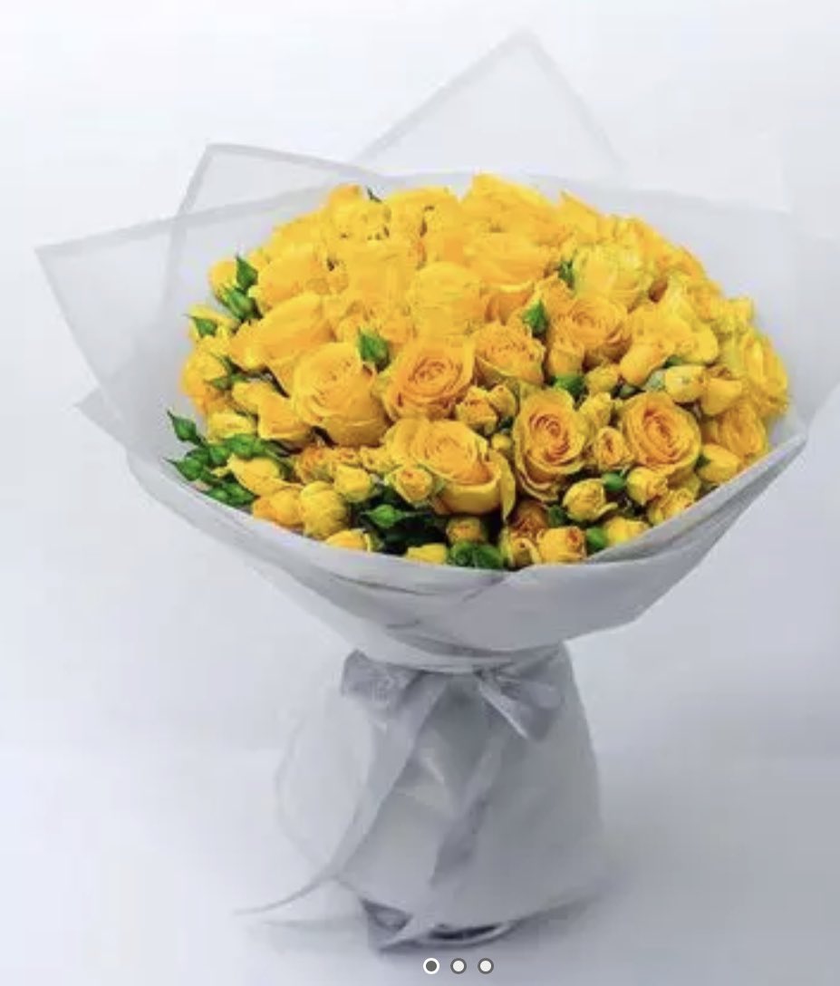 تحية     ومعايدة     لاصحابي    الاولين 
واللي ذكرني  بدعوة   صادقة  من عشي

معايدة    للكرام     وثلة       الطيبين
لمن رضي ..والذي زعلان من غير  شي