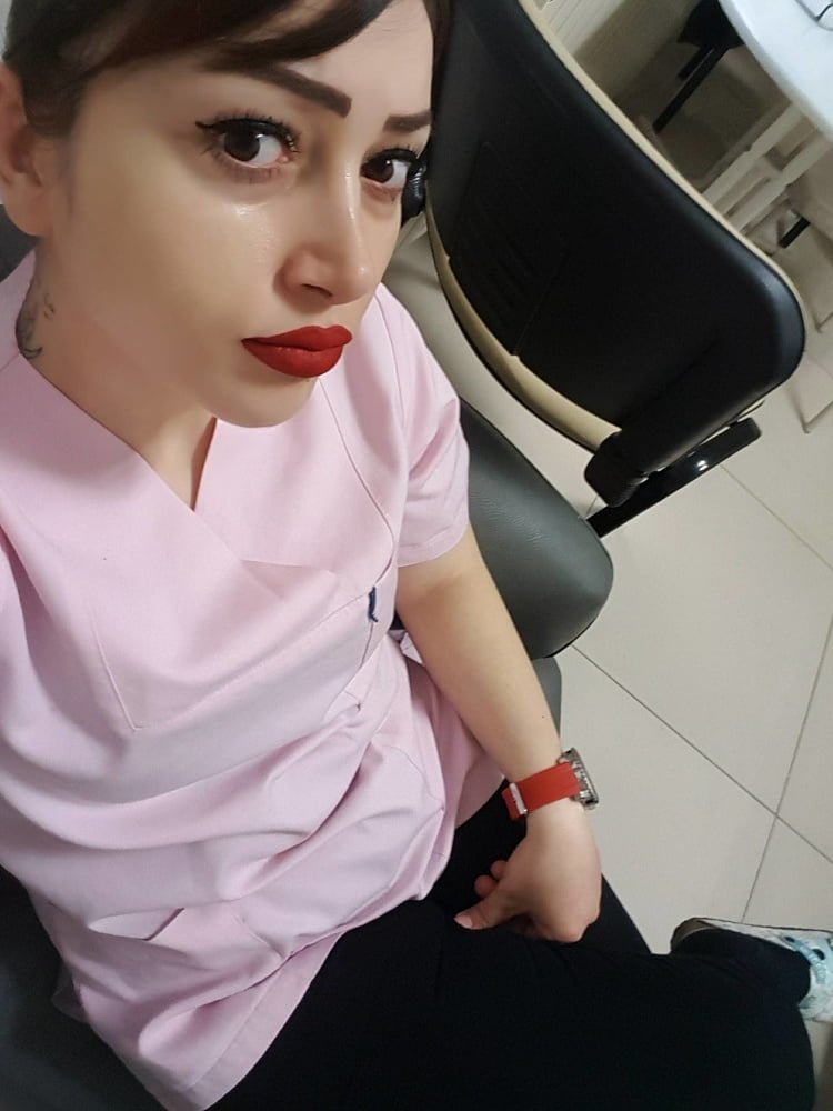 Nöbetçiyim ya uyumayan var mı eğlenelim