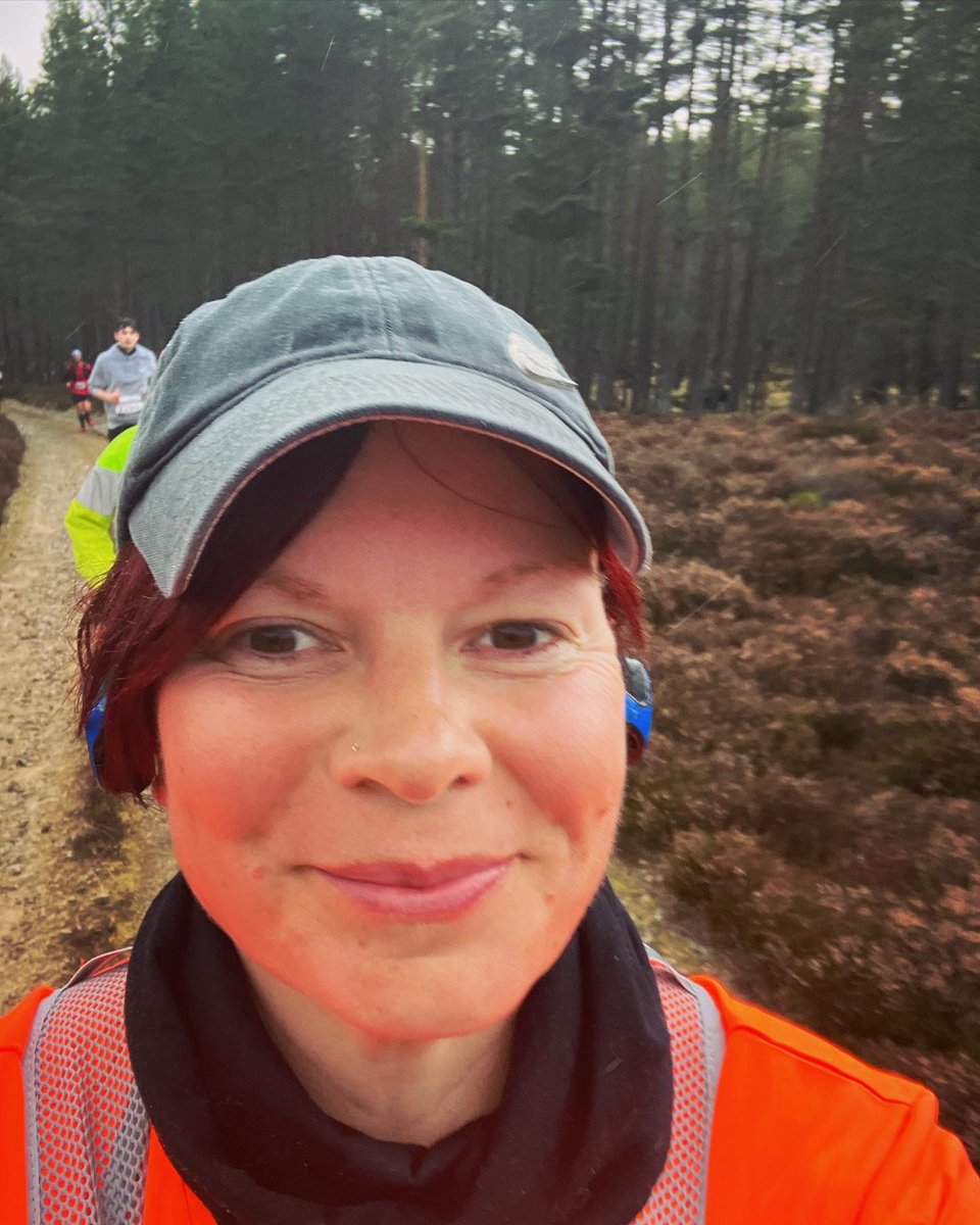 KerryDavMusic's tweet photo. Fantastic weekend of running at #runbalmoral Ran the 10k on Saturday (that hill!!π©)and then today I ran the 15 Mile Trail Race for the first time. Such a beautiful place to run. Loved it π#beentheredonethatgotthetshirts @TeachersRunClub @UKRunChat https://t.co/uUABHYWnfR