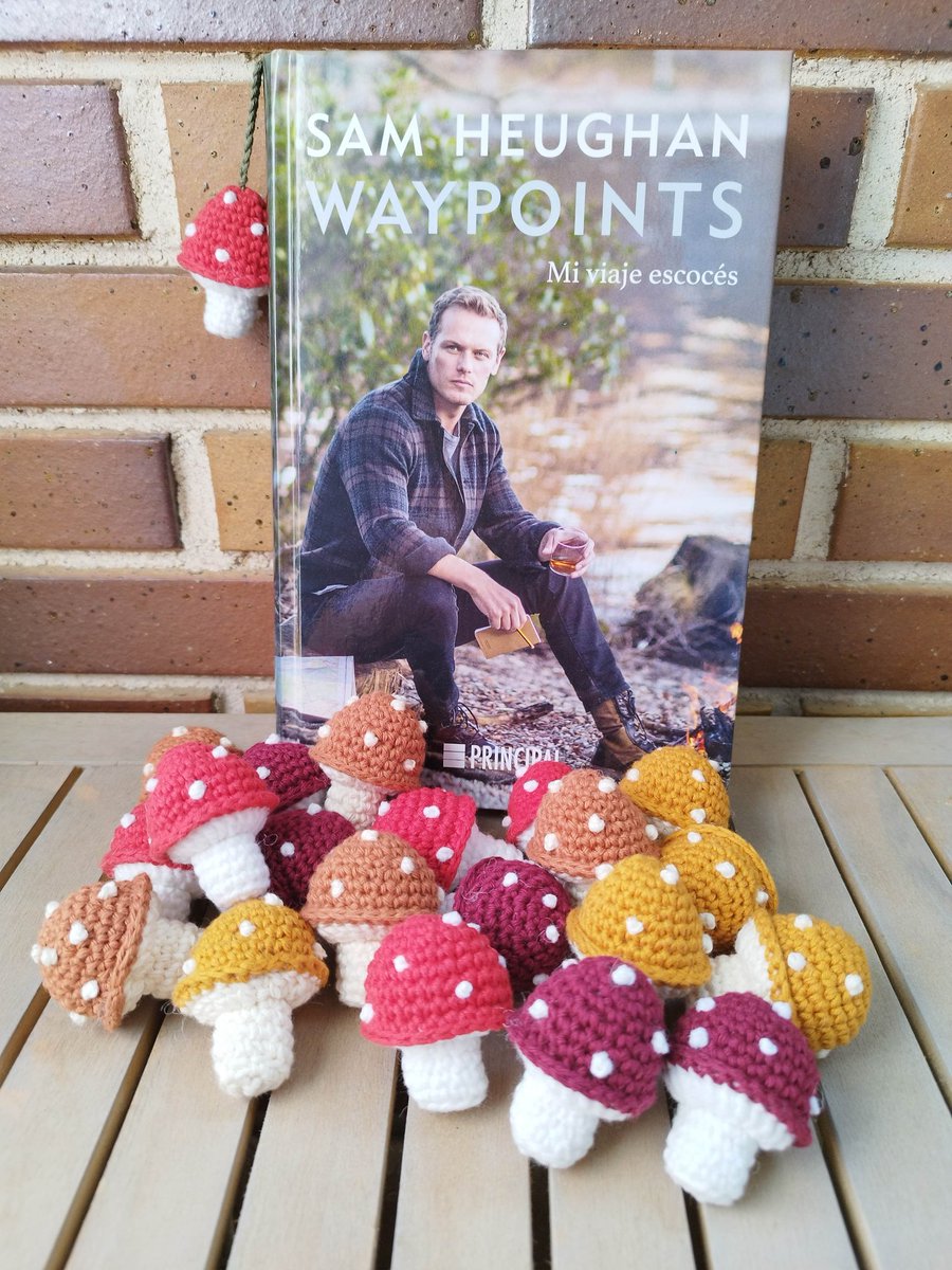 "A room without books is like a body without a soul"
Marcus Tullius Cicero
Happy #WorldBookDay!!! 📚
In my free time I'm reading #Waypoints and I am enjoying it a lot and look what have been growing... I think these mushrooms are waiting to travel ☺️✨🍄🌍✈️
<a href="/peekaboo_jen/">Tash</a>