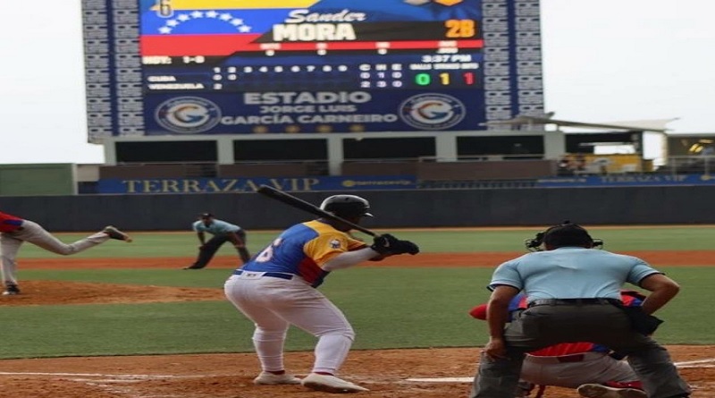 Venezuela gana el primer encuentro de béisbol en los V Juegos del ALBA

#ALBAUniónDeportiva

vtv.gob.ve/venezuela-gana…