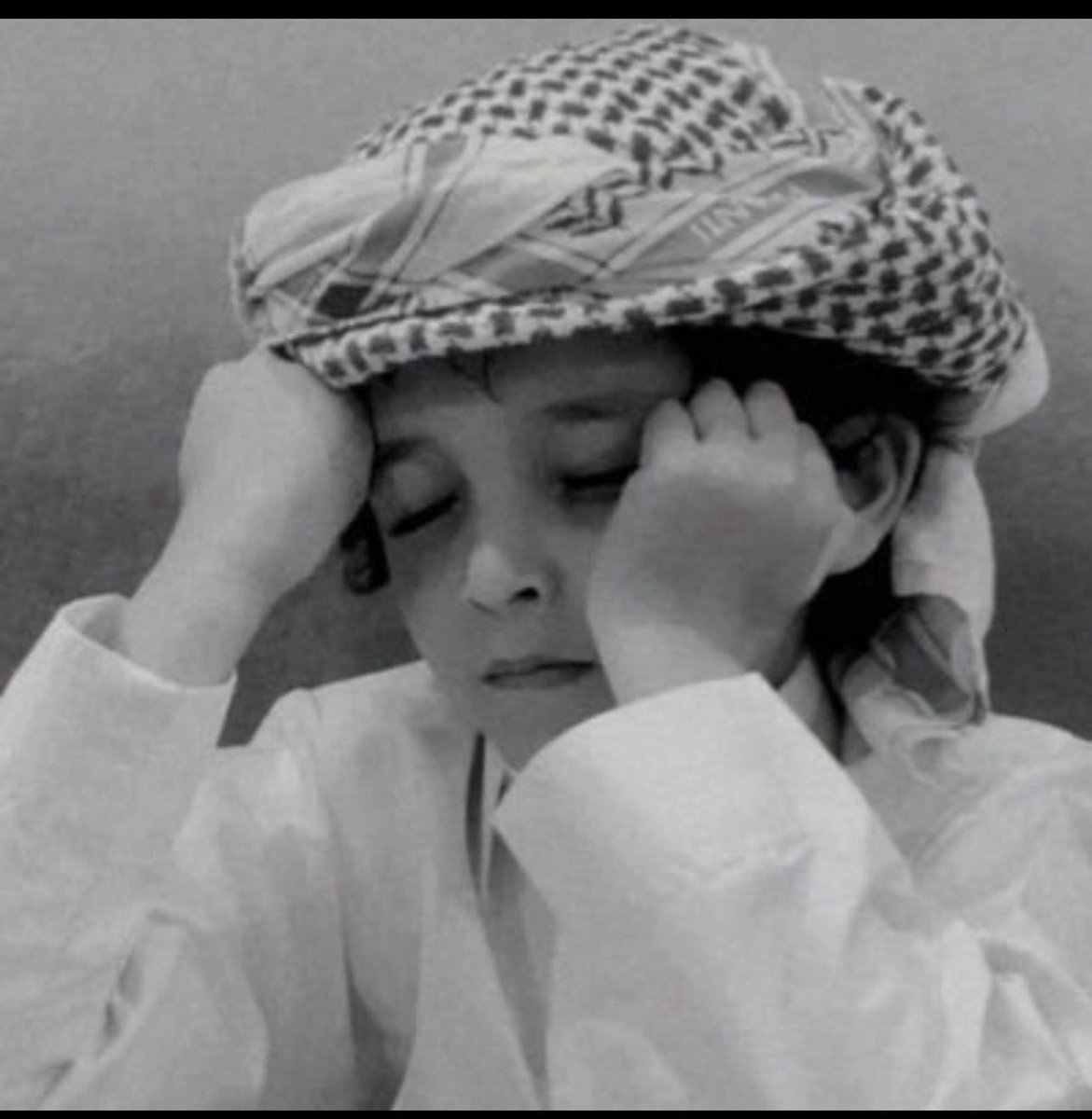 w7s1's tweet photo. وقد يبتليك الله ليفضح لك قلوباً ادعت محبتها لك فلا تحزن 🚶🏻‍♂️💔
#هيلة_الطيار_في_ذمة_الله 
#كشخة_العيد 
#الاتحاد_الهلال https://t.co/R38pTqlWSe