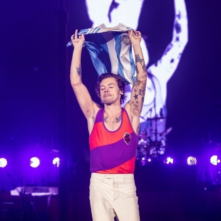 Allthistiime_'s tweet photo. Arma tu cita con Harry versión Argentina 🇦🇷 https://t.co/3Q2FtAPqRC