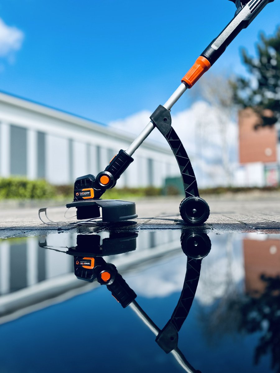 TriMowerUK's tweet photo. Who doesn’t love a puddle!

#trimower #guardglider

Can your edge trimmer stand up by itself?

https://t.co/sbQSZMRZpO https://t.co/MhaeBpc3VD