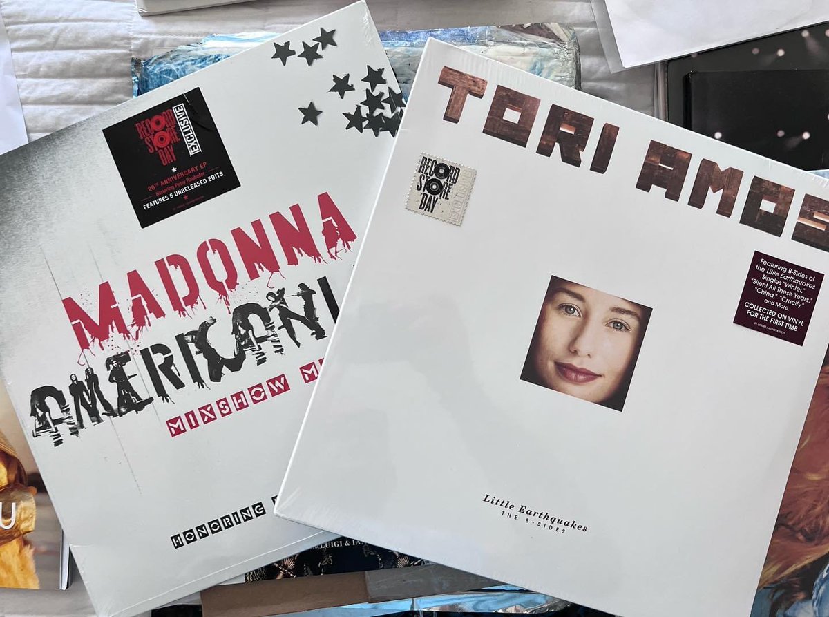 Welcome home ladies ❤️🔊🎶 #rsd2023 @rhino_records @madonna @toriamos ❣️ @rhino_records thank you @recordstoreday @extendedplayrb #americanlife #littleearthquakes #madonna #toriamos 🔥