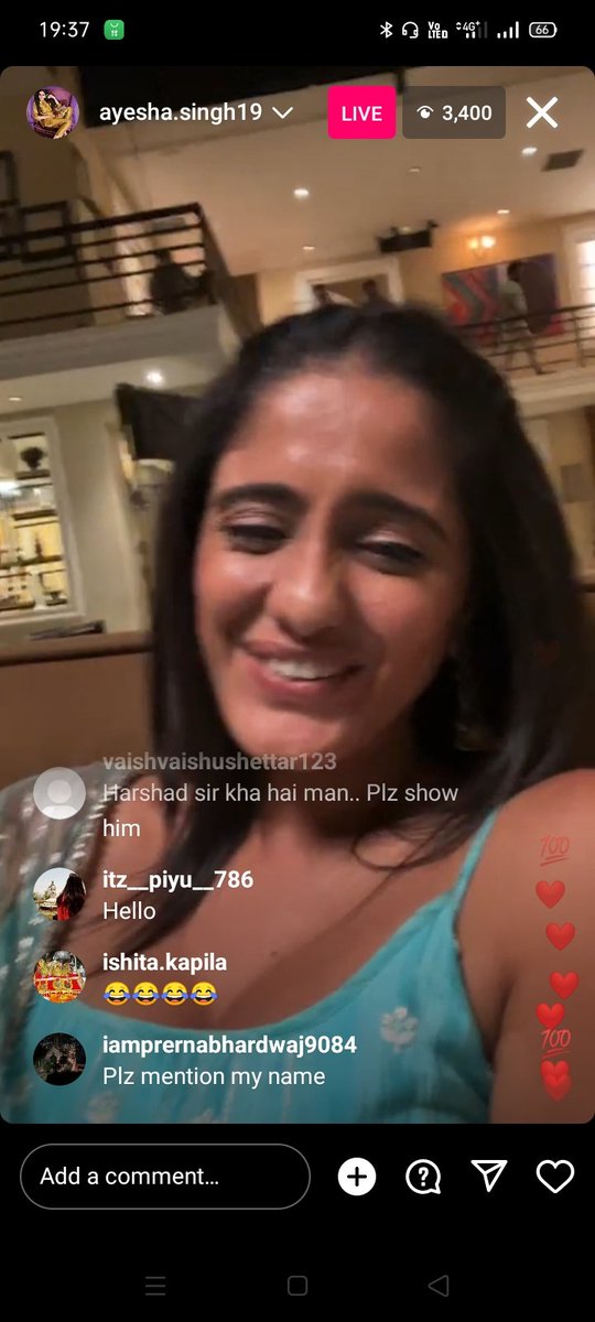 The amt. of laugh she had when someone commented "TRP kam hai isliye live TAPAK gayi" 😭😂

#AyeshaSingh