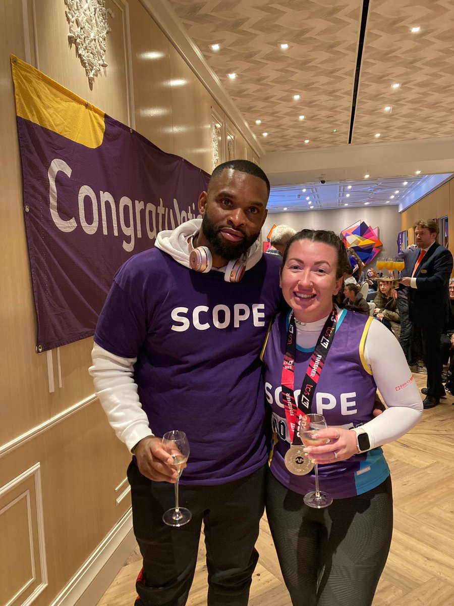 scope's tweet photo. Thank you so much to everyone on #TeamScope today.
It's been wet. It's emotional.
But you've all done your bit in helping us achieve disability equality π
#LondonMarathon https://t.co/S3vVFV8Vw2
