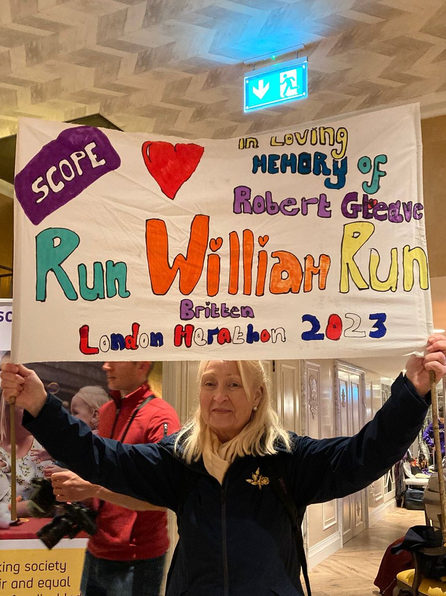 scope's tweet photo. Thank you so much to everyone on #TeamScope today.
It's been wet. It's emotional.
But you've all done your bit in helping us achieve disability equality π
#LondonMarathon https://t.co/S3vVFV8Vw2