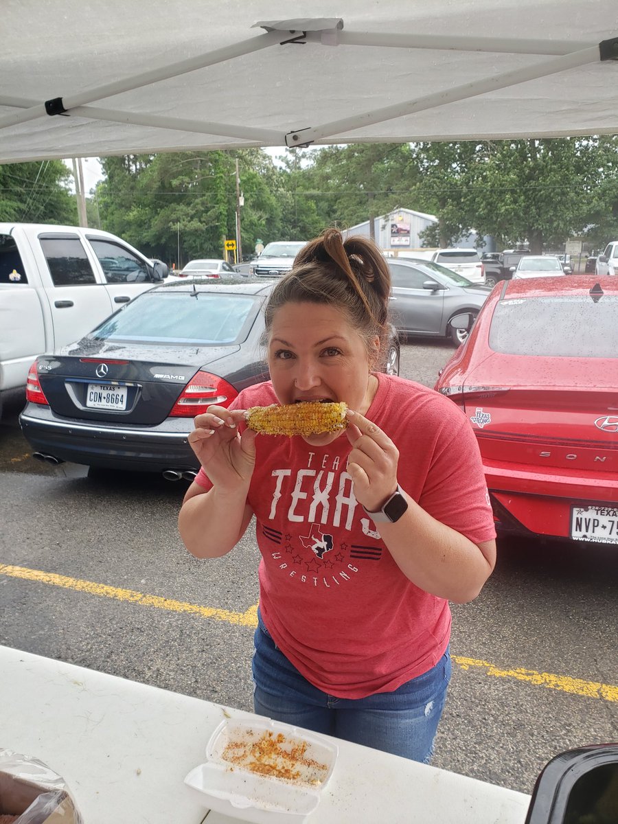 WrestlingSk's tweet photo. Corn is ready!! #springkleinwrestling #Spacecityduals https://t.co/ULwKDATqwg