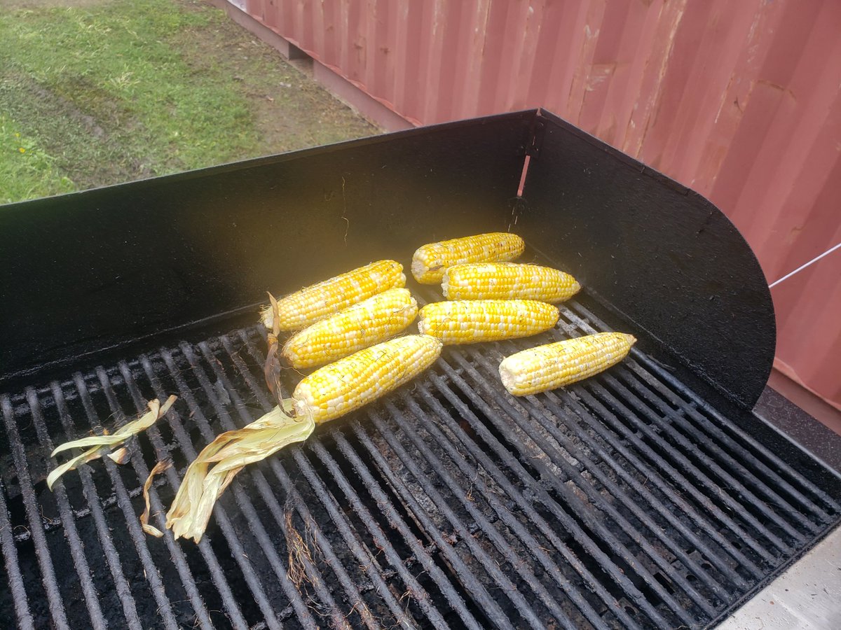 WrestlingSk's tweet photo. Corn is ready!! #springkleinwrestling #Spacecityduals https://t.co/ULwKDATqwg