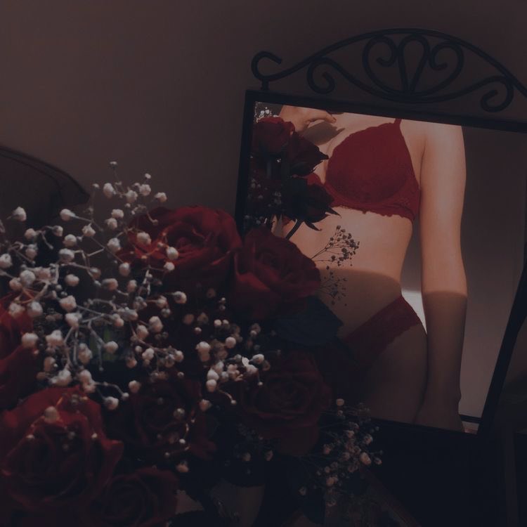 || —— 💋 #SeductiveSunday