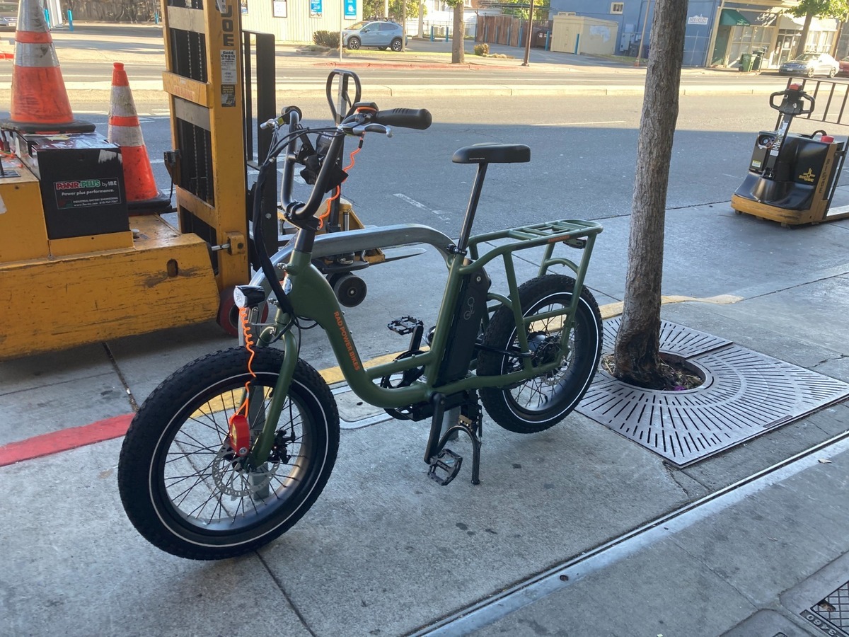 STOLEN - Green Rad Power Bikes RadRunner Electric Utility Bike in Berkeley, CA bikeindex.org/bikes/1104099