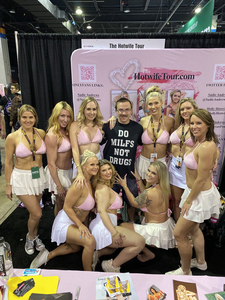 David R Jr on Twitter " TheHotWifeTour sweet__vickie sadieandrewsxxx