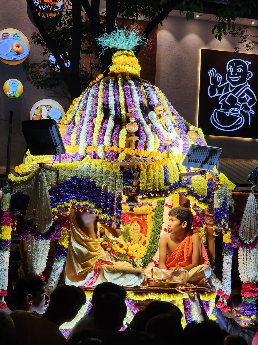 AECS_Layout's tweet image. AECS Layout had a cultural event on the occasion of Akshaya Tritiya and celebrated Ganesha Subbramanya Rathotsava. 
@WFRising