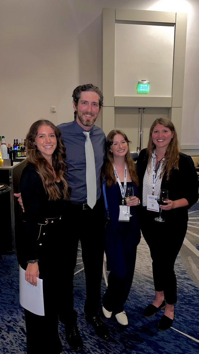 Dev_Mitchell's tweet photo. @DGlaucomflecken is a hard sell on optho, but brains >> eyeballs! Special thanks to my @MayoClinicNeuro friends for adopting me this weekend! @jennhmeyer @nm_delapena @mmjbauman #AANS2023 https://t.co/v5YTiBnn1Q