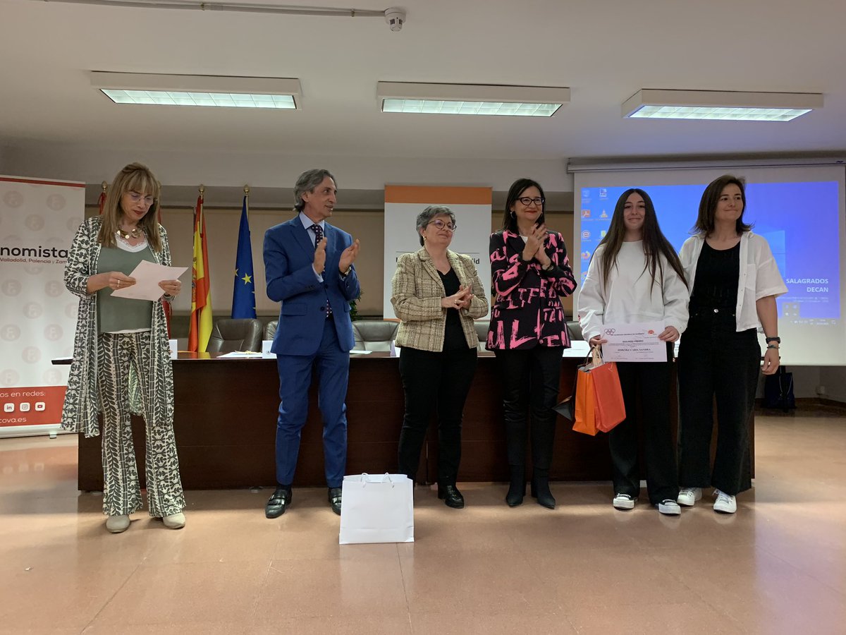 economicas_uva's tweet photo. ¡Felicidades a los tres ganadores de la Fase Local de la XIII @OlimpiadaEconom!: 1🏆Raúl Vera @ies_condesaeylo, 2🏆 Sandra Jiménez @IesArca y 3🏆 Jimena Lera @IESRamonyCajalV. ¡Mucha suerte para la Fase Nacional! 👏👏👏 #SomosECOUVa https://t.co/F9AeAlH9Ec