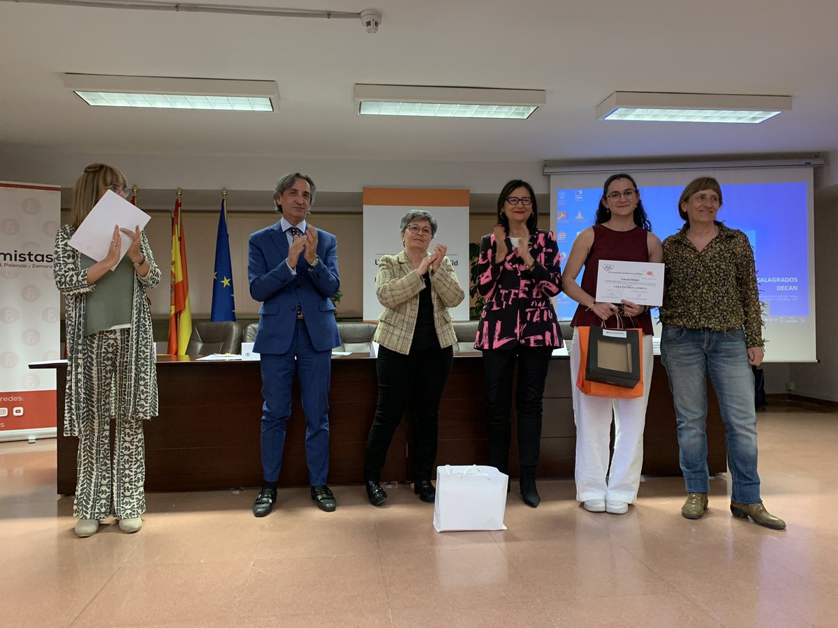 economicas_uva's tweet photo. ¡Felicidades a los tres ganadores de la Fase Local de la XIII @OlimpiadaEconom!: 1🏆Raúl Vera @ies_condesaeylo, 2🏆 Sandra Jiménez @IesArca y 3🏆 Jimena Lera @IESRamonyCajalV. ¡Mucha suerte para la Fase Nacional! 👏👏👏 #SomosECOUVa https://t.co/F9AeAlH9Ec
